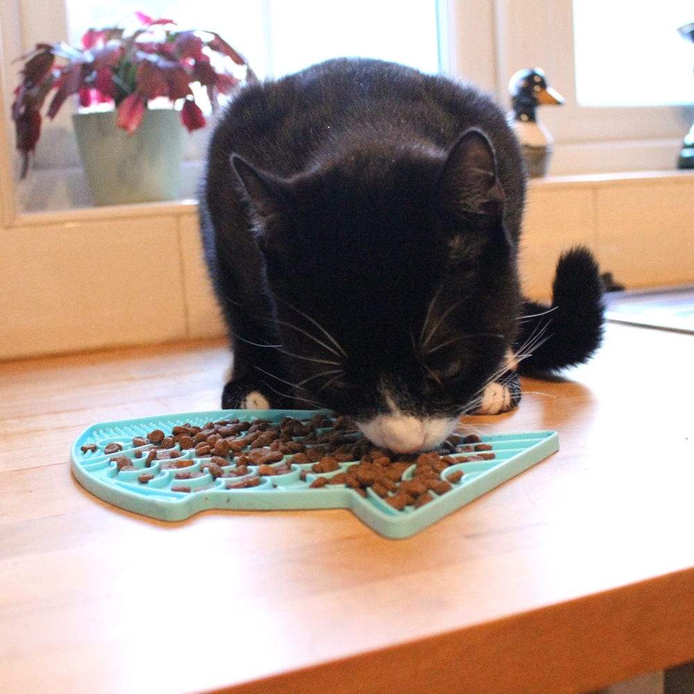 LickiMat Felix, Fish-Shaped Cat Slow Feeders Lick Mat, Boredom Anxiety  Reducer; Perfect for Food, Treats, Yogurt, or Peanut Butter. Fun  Alternative to